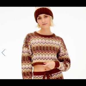 Aeropostale cropped patterned sweater